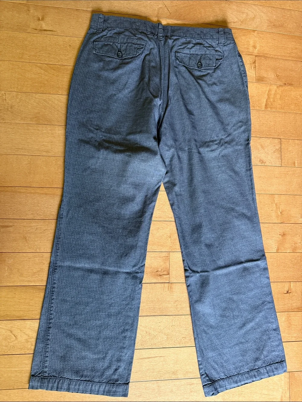 Men's Gray Pinstripe Chino Pants - Classic Comfort